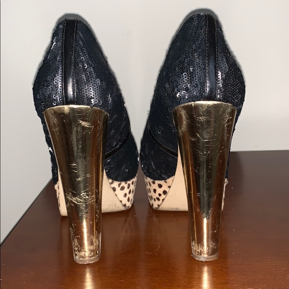 SIZE 9.5 GUESS HEELS - Picture 3 of 3